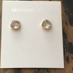🎉Last deal 🎉Michael kors stud👧